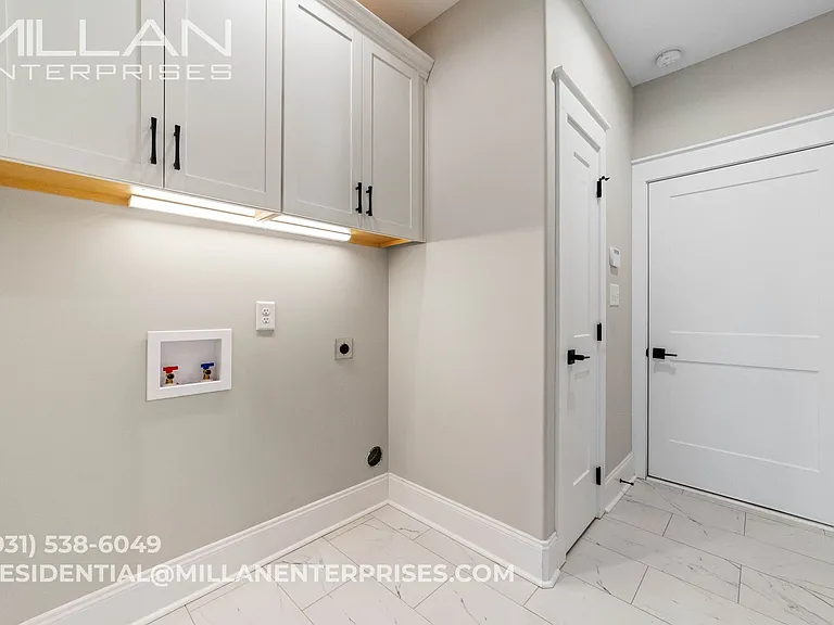 1088 Veridian Dr #B — Photo 23
