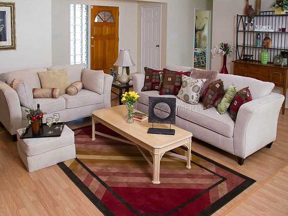 3rd image of 1636 Anastasia Way S