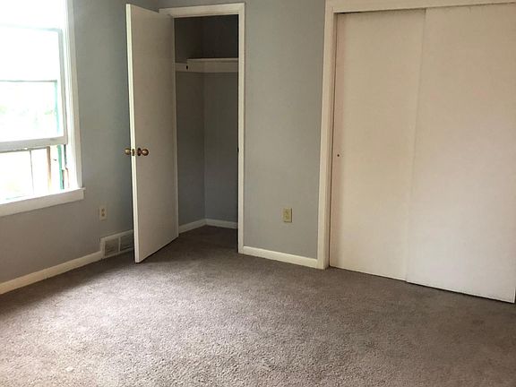 3rd image of 90 Cottage St APT 20