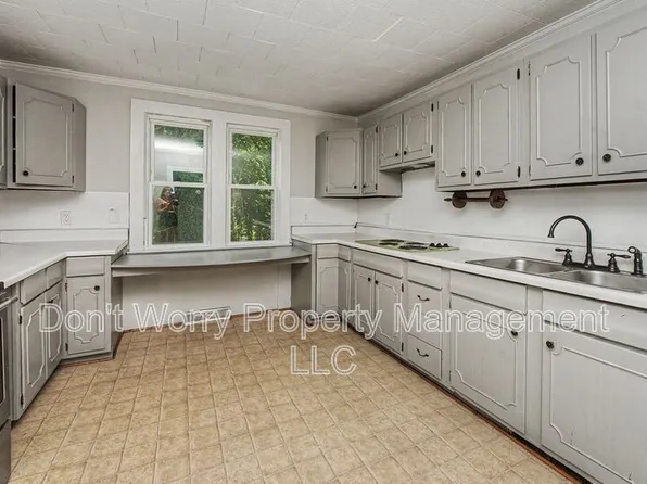 4106 Lexwin Ave, Winston Salem, NC 27107