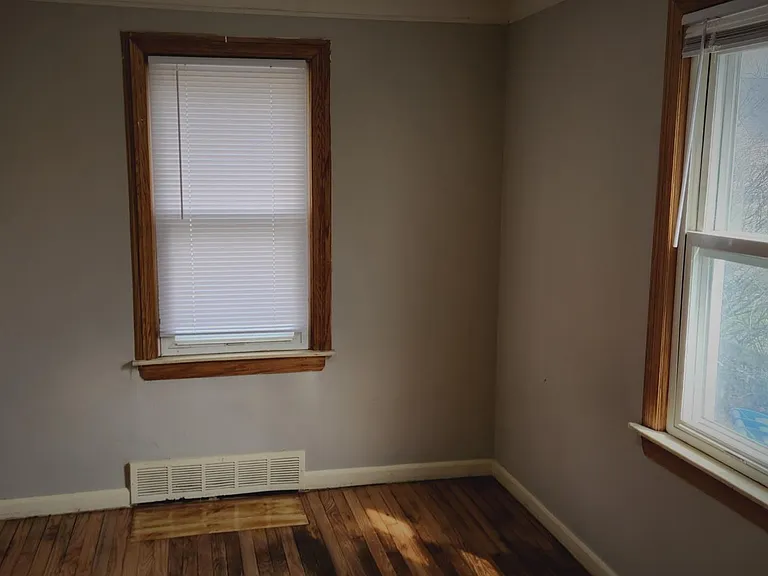 26139 Hanover St — Photo 5