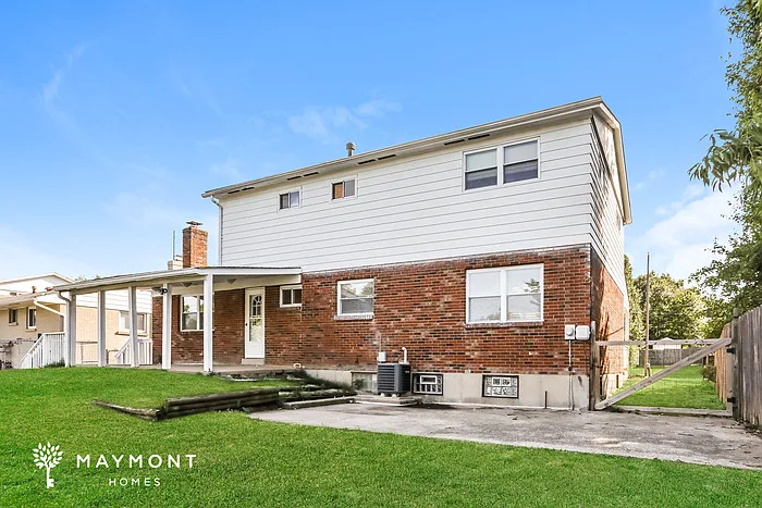 1692 Citadel Pl — Photo 16