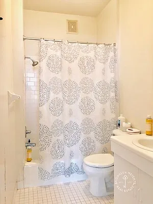 Rented by Brooklyn Heights Real Estate Inc | media 13