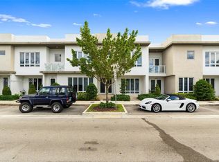 10350 NW 66th St #1, Miami, FL 33178