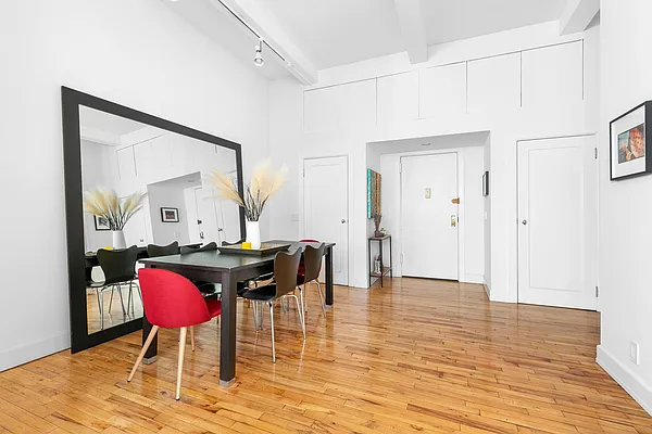 Sold by Compass | media 4