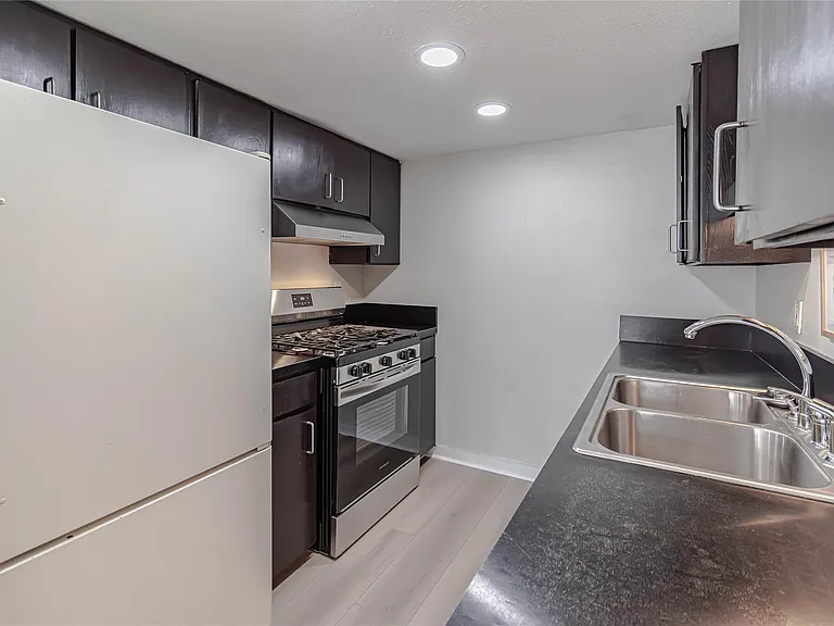 1800 Lavaca St #A-705 — Photo 7