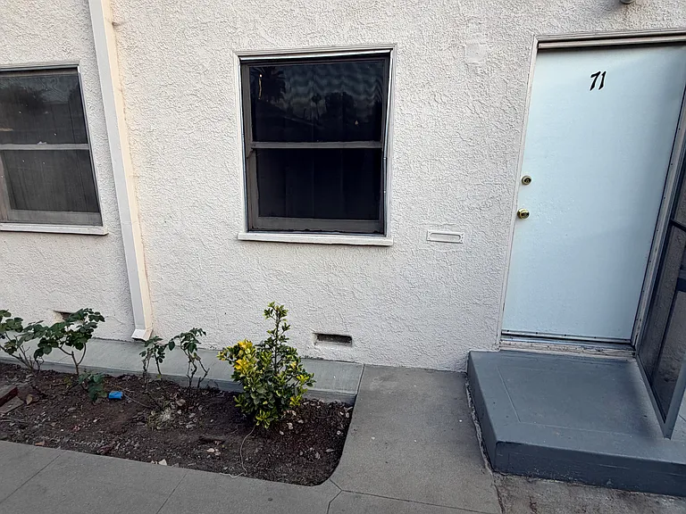65 N Parkwood Ave — Photo 19