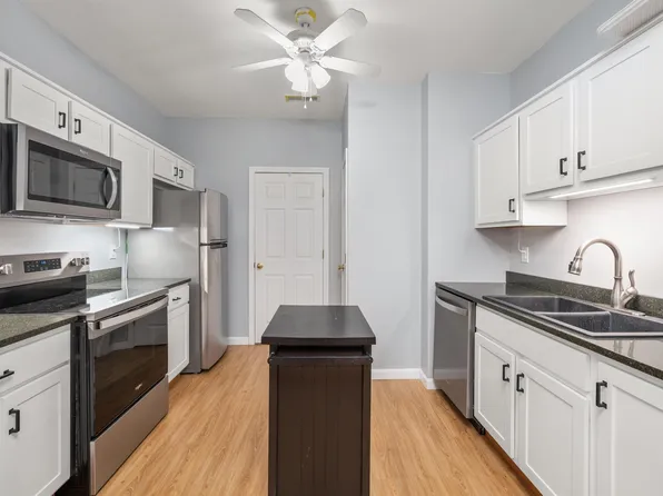 9 Blueberry Hill Road #5, Plymouth, NH 03264