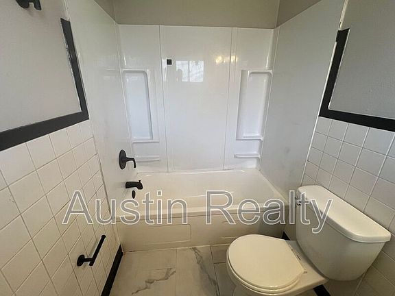 4th image of 4160 Folsom Ave #B