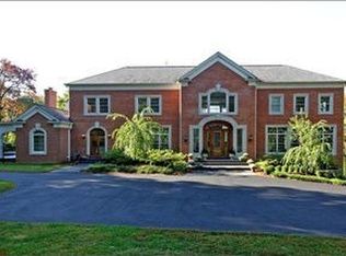 2 Huntleigh Woods, Saint Louis, MO 63131