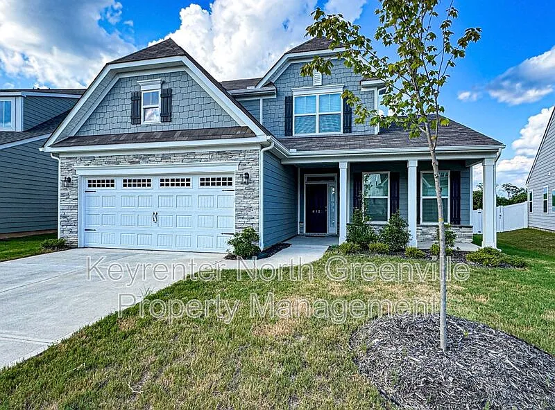 612 Columbus Cir