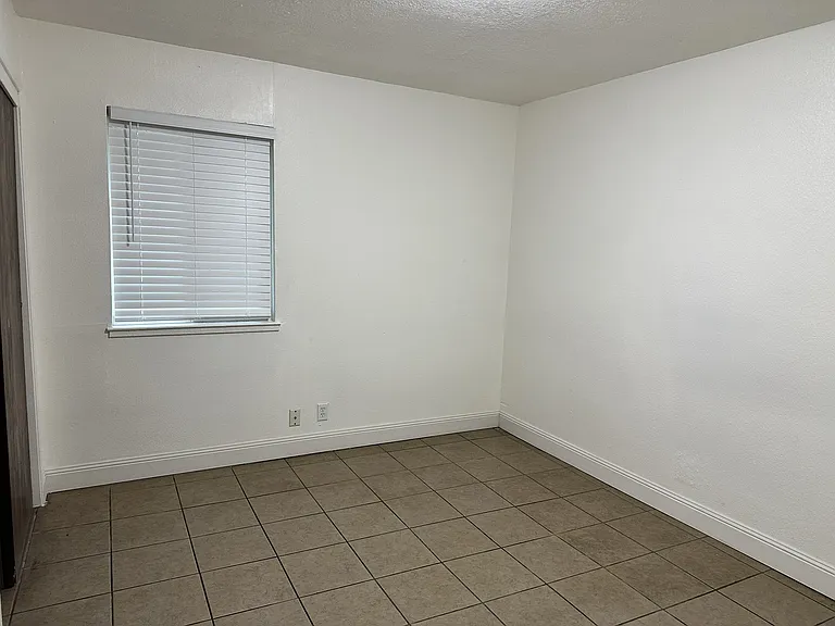 2129 S Union St #2125 — Photo 15