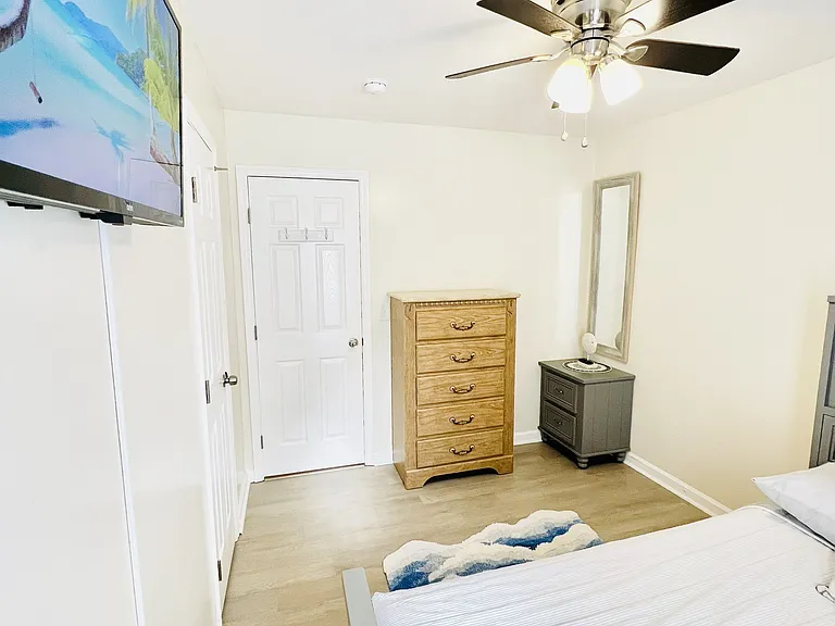 4452 Garwood Dr — Photo 49