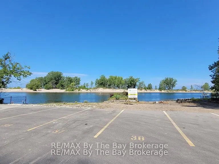 280 River Rd E #B12 — Photo 2