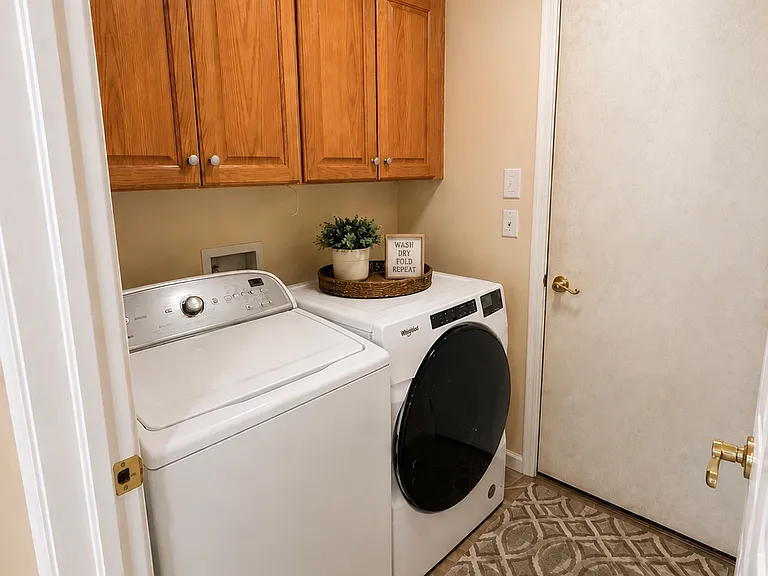 12561 E Harvard Cir — Photo 7