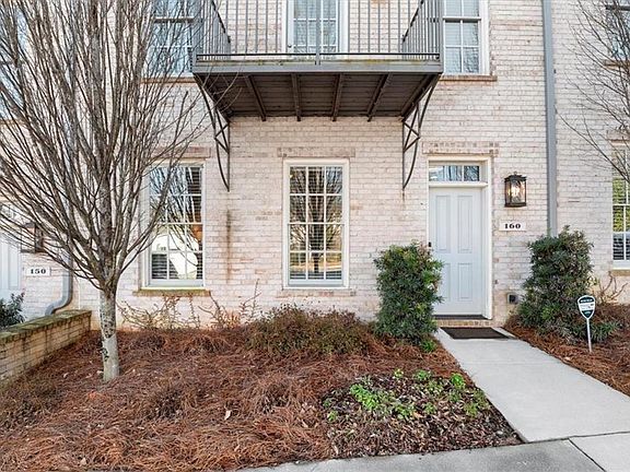 2nd image of 160 Clover Ct