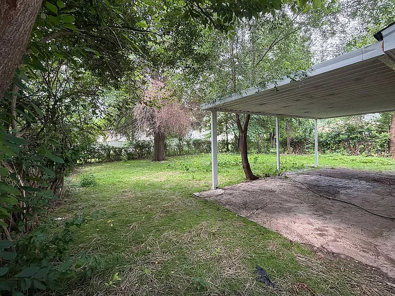 5304 Cedrus Cir — Photo 13
