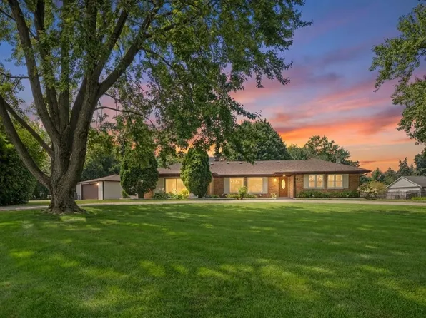 1301 W 54th St, La Grange, IL 60525