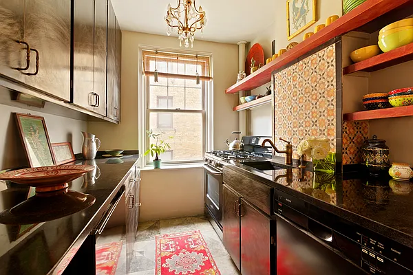 Sold by Corcoran | media 6