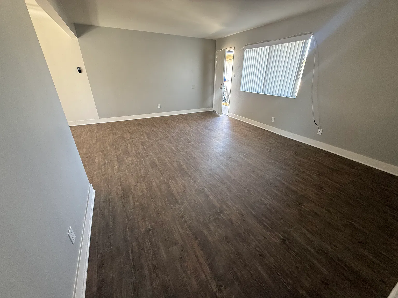 2 bed, 1.5 bath, 1025 sqft, $2,500 — Photo 4