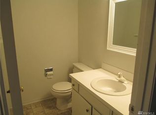 20620 76th Ave W UNIT F, Edmonds, WA 98026
