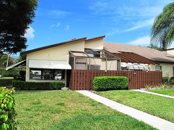 Front view of villa (2)