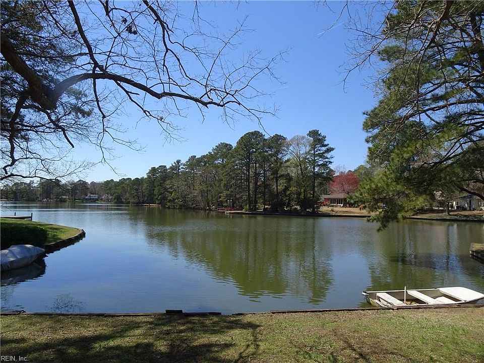 1st image of 905 General Beauregard Dr