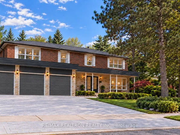 16 Sagewood Dr, Toronto, ON M3B 3G5