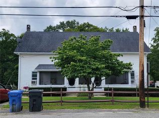 6 Brunswick Ave, Moosup, CT 06354