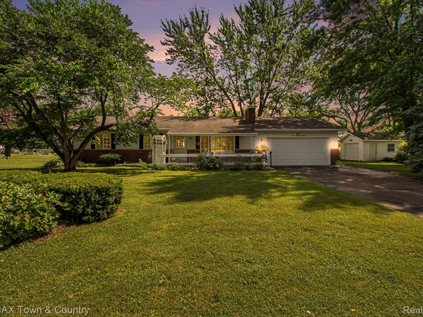 12055 W Pierson Rd, Flushing, MI 48433