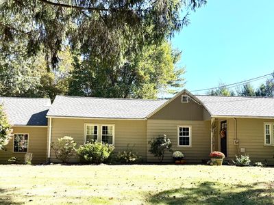 2 Woodbine Lane, Newtown, CT, 06470