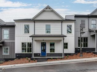 5631 Pine St, Flowery Branch, GA 30542