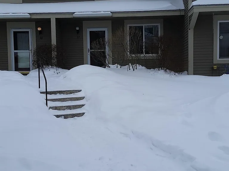 31 Overlook Dr — Photo 1