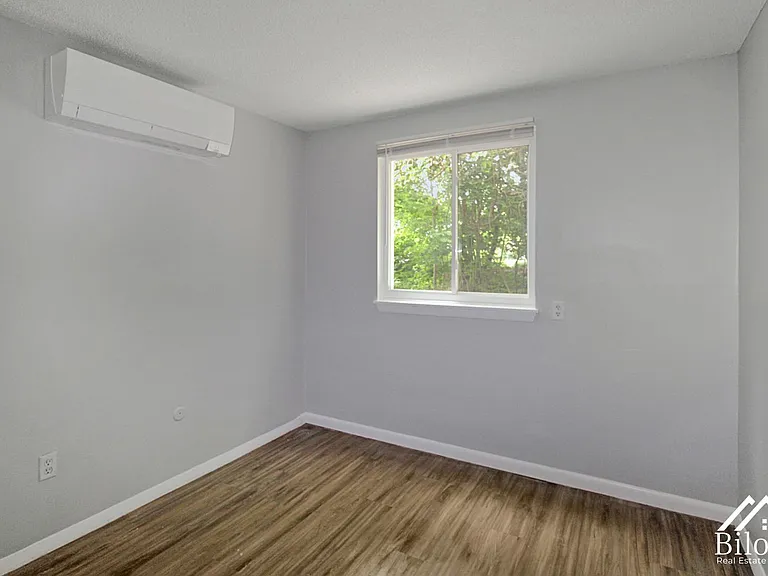 Northfield Manor Apartments — Photo 7
