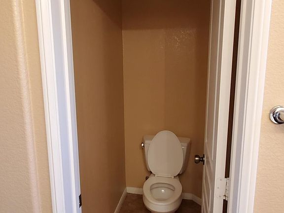2nd image of 600 Kellogg St
