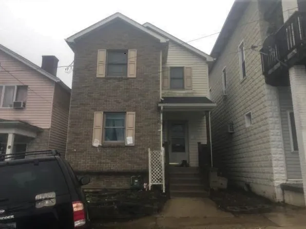 46 Davidson Ave, Elrama, PA 15038