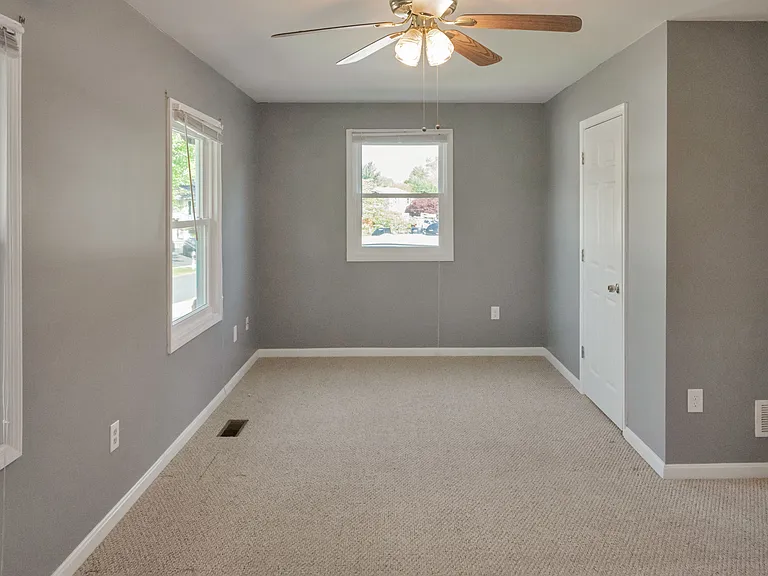 825 Yvette Dr #2 — Photo 10