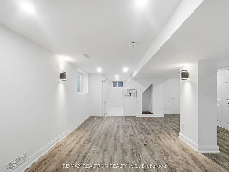 603 Stevenson Rd N #LOWER — Photo 7