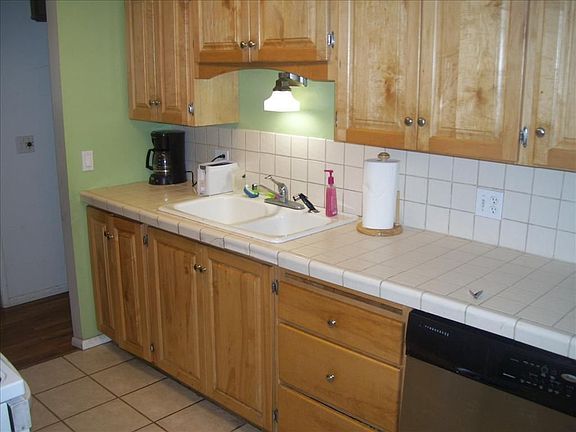 5th image of 845 E Hibiscus Ave