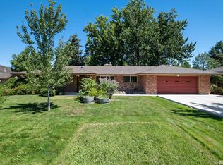 2050 Pine Ridge Dr, Reno, NV 89509