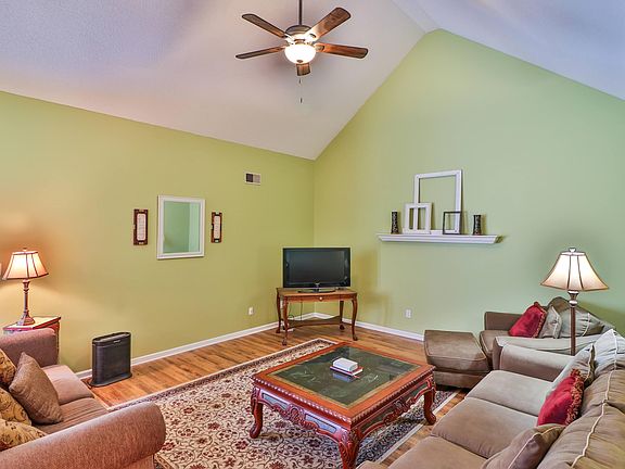 4th image of 2840 Knob Creek Ln