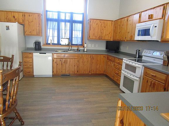 5th image of 1997 Woodcrest Dr NE