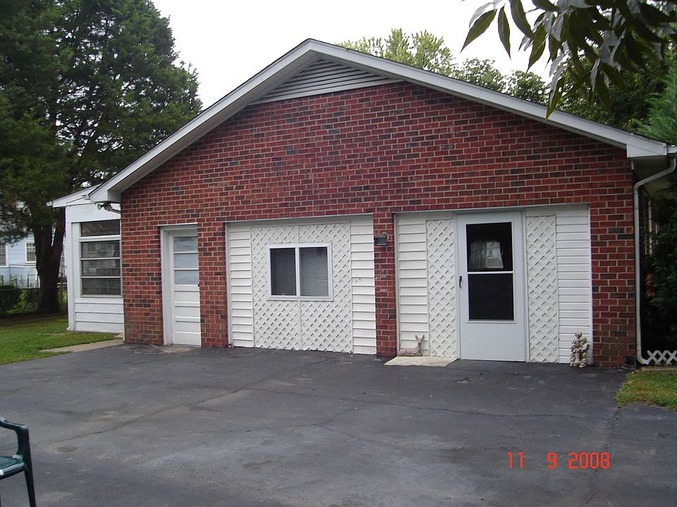 1st image of 9 S Cedar Ave