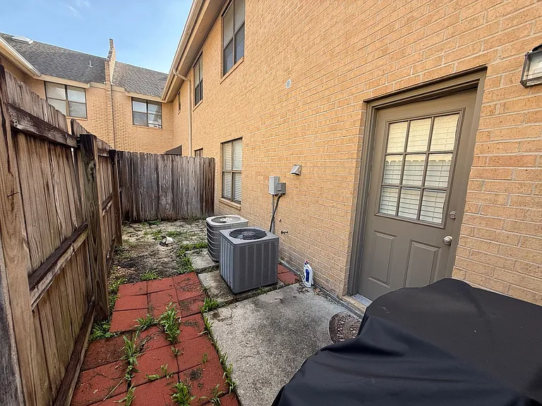 5131 Butter Creek Ln — Photo 9