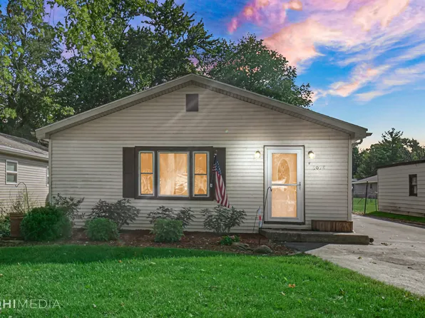 3058 Lowe Rd, Aroma Park, IL 60910