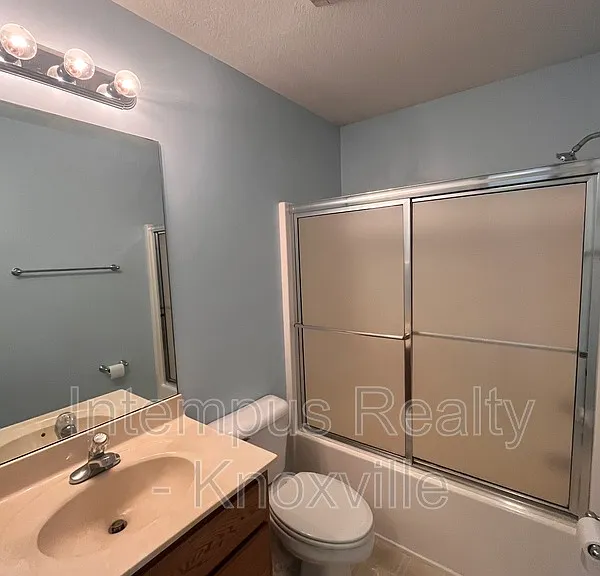 1333 Willmann Ln — Photo 29