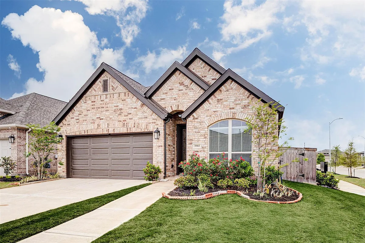 Building Photo - 5902 Clementine Zest Dr