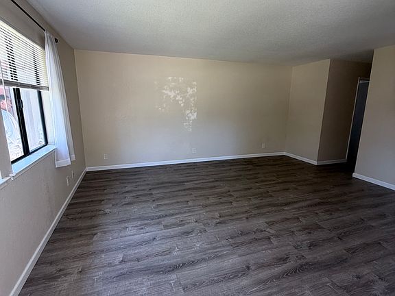 4th image of 279 Branch St #B