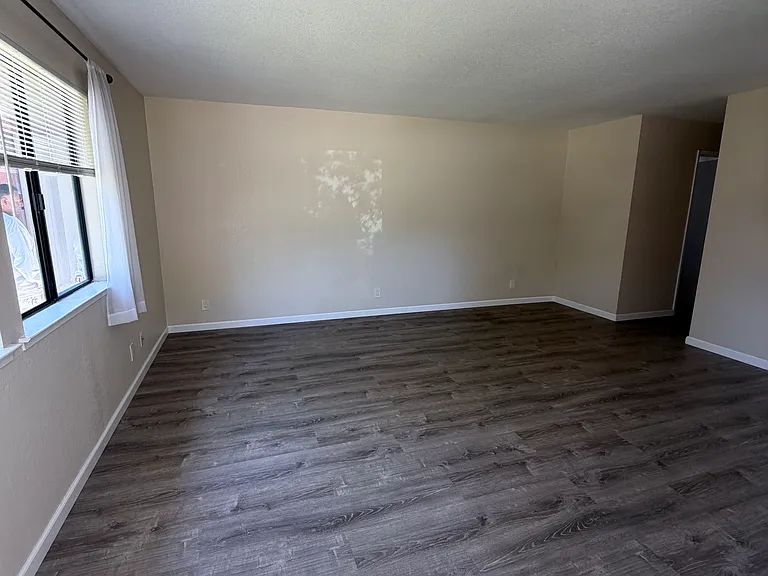 279 Branch St #B — Photo 4