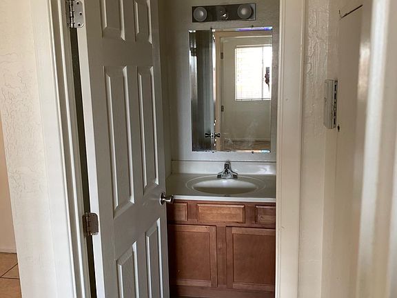 4th image of 16602 N 25th St APT 124